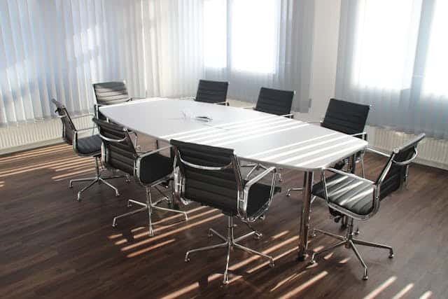 Driving boardroom dialogue with strategic thinking